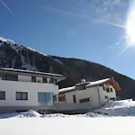 Falkner Manuel Apartman Niederthai