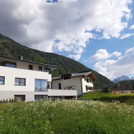 Falkner Manuel Apartment *