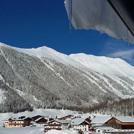 דירה Falkner Manuel נידרטאי