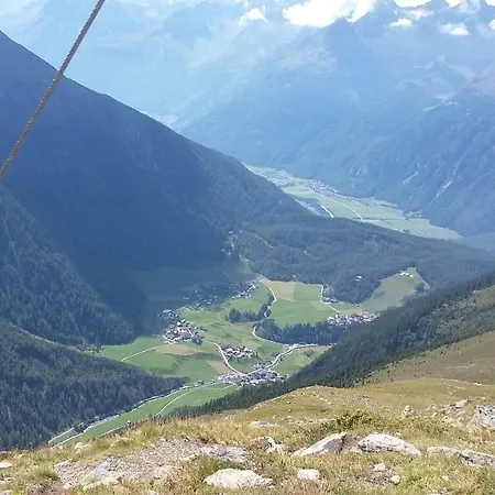 דירה Falkner Manuel נידרטאי